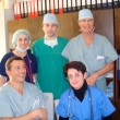 L\'équipe chirurgicale à Tbilissi, avec Jean-Marc Mascaro à droite